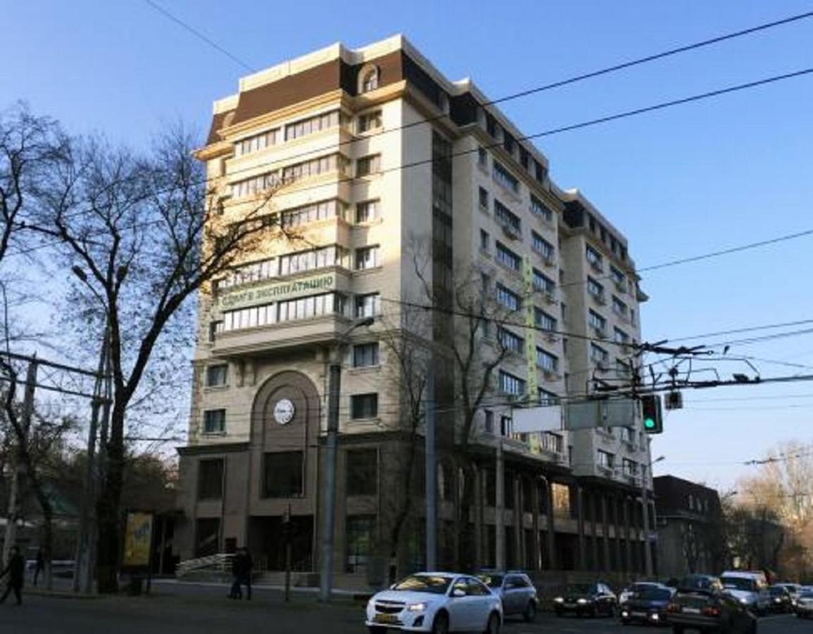 Уютная 2-Комнатная Квартира В Центре Г. Алматы Exterior foto